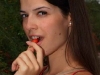 laura_d_001_20100902_1818472825