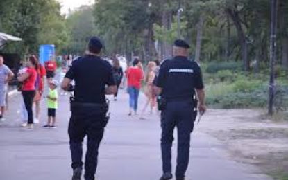 365 de poliţişti, jandarmi, pompieri, poliţişti locali şi reprezentanţi ai unor instituţii de aplicare a legii au acţionat în zonele publice aglomerate