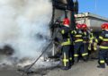 Incendiu la un autocamion aflat în mers, pe strada Ecaterina Teodoroiu din Oradea