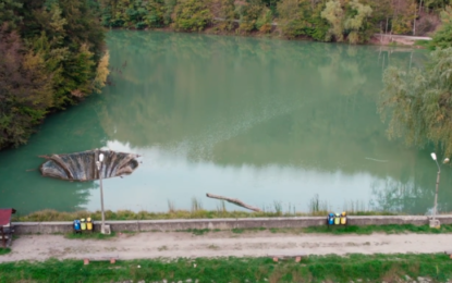 Lacul cu pâlnie Vida, de la Luncasprie, va fi protejat. Sunt 4 oferte pentru lucrările de reconstrucție ecologică prin decolmatare