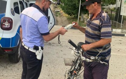 72 de bicicliști, pietoni sau utilizatori de trotinete electrice, sancționați în cadrul acțiunilor derulate în trafic, de polițiștii rutieri