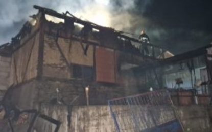 Incendiu violent la o gospodărie, în localitatea Vălani de Pomezeu