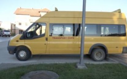 Microbuze pentru școlile din Bihor, prin programul AFM