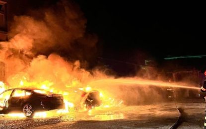 Incendiu deosebit de violent, pe strada Cuza Vodă din Ștei