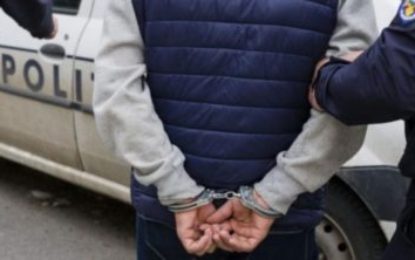 Un bărbat, condamnat la închisoare pentru tulburarea ordinii și liniștii publice, depistat și încarcerat de polițiștii bihoreni