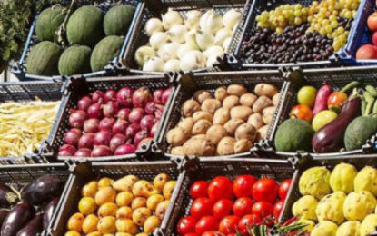 Sector de legume-fructe în Piața 100