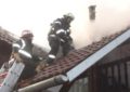 Atenție la coșurile de fum! Incendiu la o casă din comuna Rieni