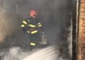 Atenție la centralele termice! Incendiu la o gospodărie din Sânmartin