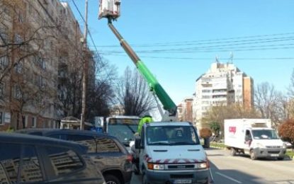Primăria Oradea eficientizează sistemul de iluminat public: 832 de corpuri de iluminat pe sodiu au fost deja înlocuite cu corpuri LED