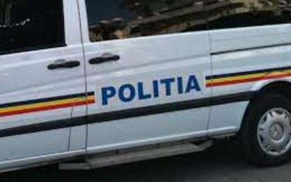 Cercetați pentru repetate furturi din autoturisme, comise în cursul aceleiași nopți, reținuți de polițiștii din Bihor