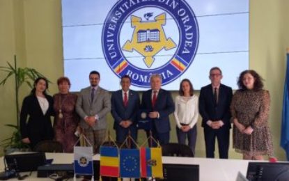 Rectorul universității columbiene Quindio, Luis Fernando Polania Obando, este în vizită la Universitatea din Oradea