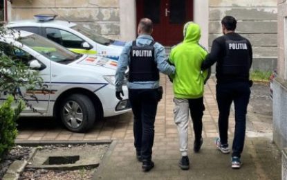 Un bărbat din Uileacu de Criș, cercetat pentru furt și tentativă de furt, din locuințele unor consăteni, reținut de polițiști, în urma unei percheziții domiciliare