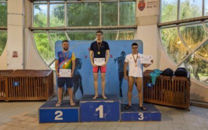 „După 20 de ani” – rezultate spectaculoase pentru înotătorii orădeni la Campionatele Naționale Universitare de la Bacău