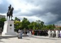 Statuia restaurată a marelui voievod Mihai Viteazul tronează de azi în piața care îi va purta numele