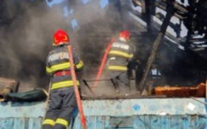 Detașamentul 2 de Pompieri Oradea sărbătorește 30 de ani de la înființare
