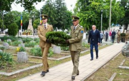 Viceprimarul Marcel Dragoș a depus coroane de flori la monumentele eroilor