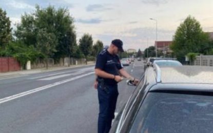 Peste 1.900 de persoane au fost legitimate și 1.453 de conducători auto testați pentru alcool sau droguri