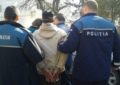 Doi bărbați, cercetați pentru furt din locuința unui consătean, reținuți de polițiștii din Bihor