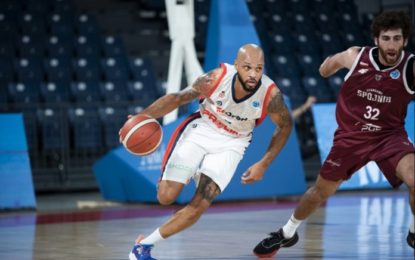 CSM CSU Oradea s-a impus cu 77-75 în faţa polonezilor de la Spojnia Stargard, în primul joc din FIBA Europe Cup!