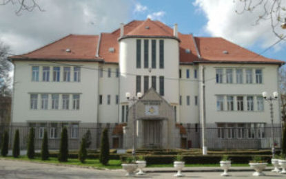 Universitatea din Oradea: „La decontarea abonamentelor OTL, regulile se schimbă, reducerea rămâne!”