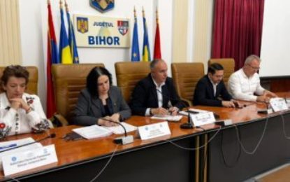 Prefectul Marcel Dragoș sprijină noii primari din județul Bihor, oferindu-le instruire pentru un început de mandat eficient