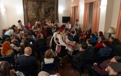 Centrul de Cultură al Județului Bihor a adus magia Crăciunului românesc în Praga