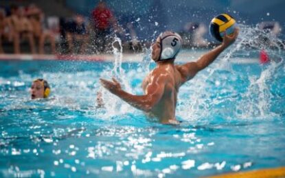 Au jucat bine, dar au cedat pe final. Poloiştii de la CSM Oradea au pierdut cu 8-14 duelul cu CNA Barceloneta