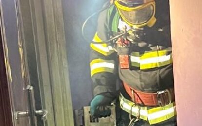 Pericol de explozie într-un bloc din Ștei, înlăturat de pompierii militari